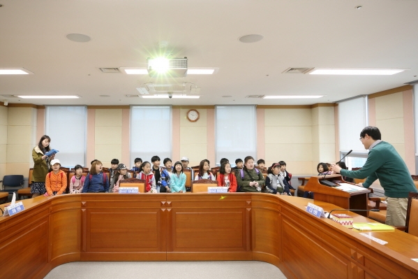 '개웅초 3-2 청소년의회체험교실' 게시글의 사진(2) '크기변환_U02A4661.JPG'
