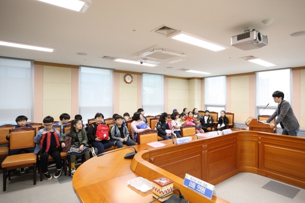 '개웅초 3-3 청소년의회체험교실' 게시글의 사진(2) '크기변환_U02A4788.JPG'