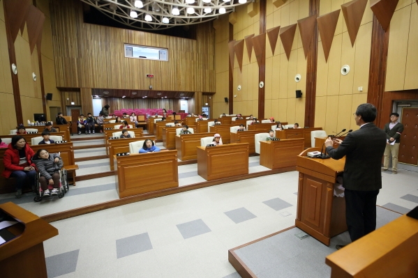 '고산초 3-3, 4 청소년 의회체험교실' 게시글의 사진(8) '크기변환_U02A3789.JPG'