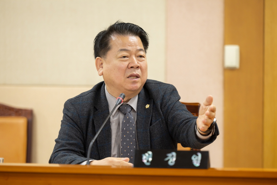 '제332회 구로구의회 정례회 회기중 복지건설위원회 2025년 예산안 예비심사' 게시글의 사진(5) '크기변환_변정열 (8).JPG'