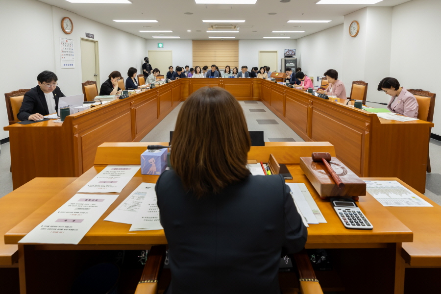 '제336회 구로구의회 정례회 회기중 예산결산특별위원회 결산 승인 및 예비비 지출 종합심사' 게시글의 사진(11) '[크기변환]030A0359.JPG'