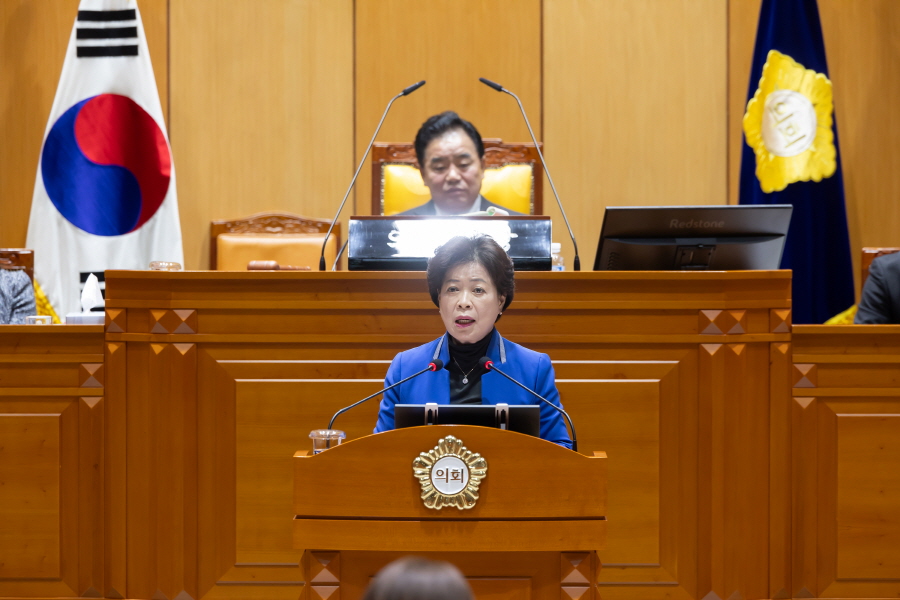 '제332회 구로구의회 정례회 제5차 본회의' 게시글의 사진(12) '크기변환_노경숙 (3).JPG'
