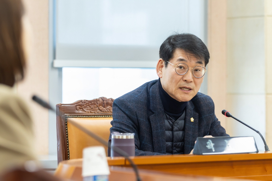 '제332회 구로구의회 정례회 폐회중 운영위원회 회의' 게시글의 사진(6) '[크기변환]곽노혁 (2).JPG'