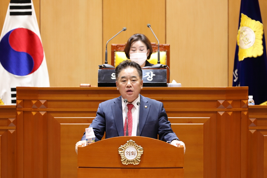 '제312회 구로구의회 정례회 제1차 본회의' 게시글의 사진(2) '크기변환_정대근 (10).JPG'