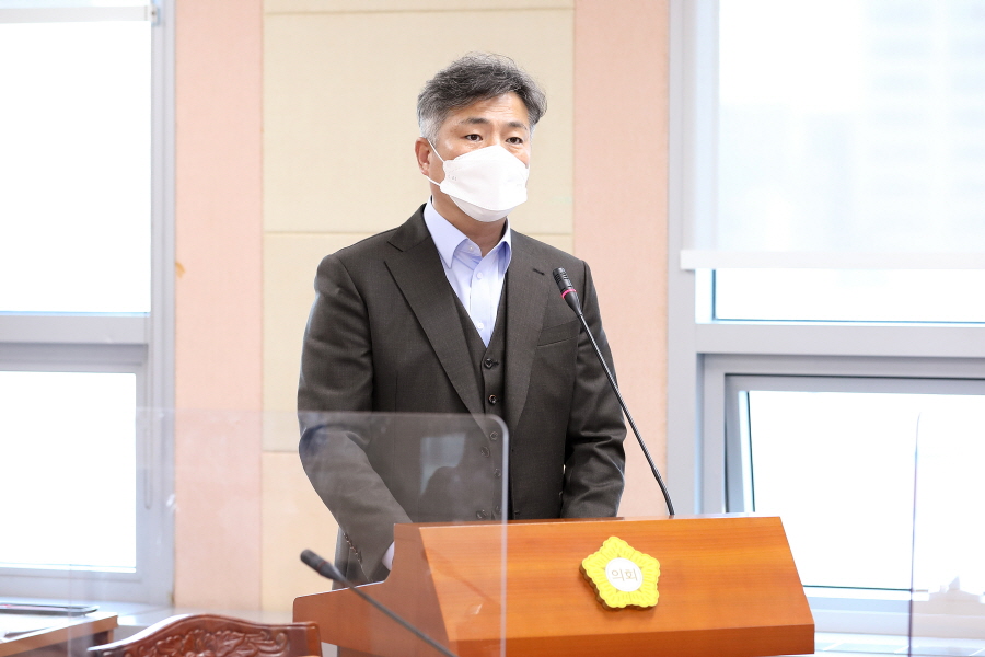 '제307회 구로구의회 임시회 회기중 복지건설위원회 안건심사' 게시글의 사진(6) '김영곤 (3).JPG'