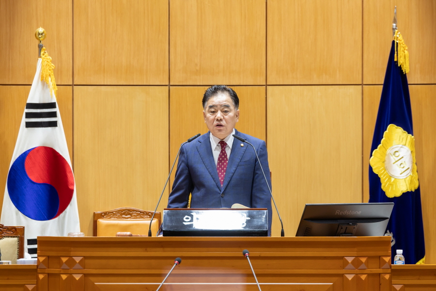 '제331회 구로구의회 임시회 제1차 본회의' 게시글의 사진(3) '크기변환_정대근 (12).JPG'