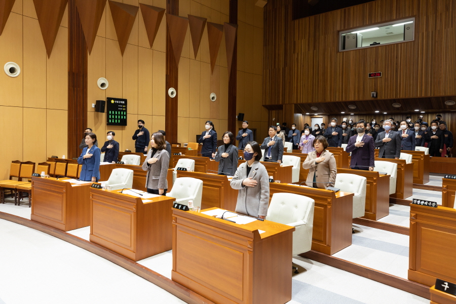 '제315회 구로구의 임시회 제1차 본회의' 게시글의 사진(3) '크기변환_김영곤,이명숙,곽노혁,노경숙,홍용민,변정열,정대근,양명희,김철수_민,김용권,방은경,최태영,김철수_국,전미숙,김미주 (1).jpg'