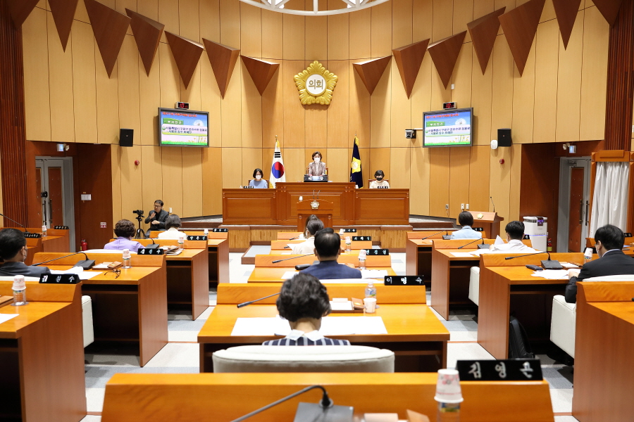 '제311회 구로구의회 임시회 제2차 본회의' 게시글의 사진(8) '크기변환_곽윤희 (10).JPG'