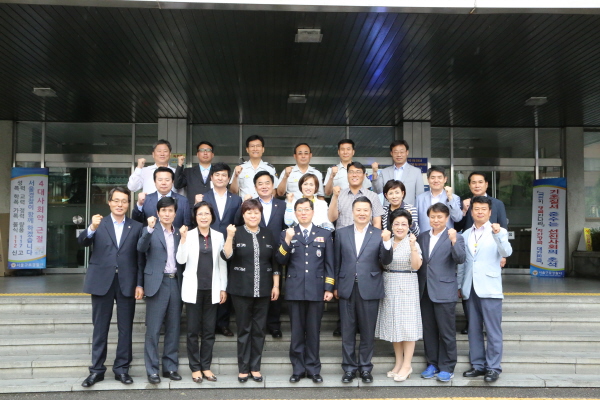 '구로구의회 기관방문 행사' 게시글의 사진(2) '변환단체사진 (4).JPG'