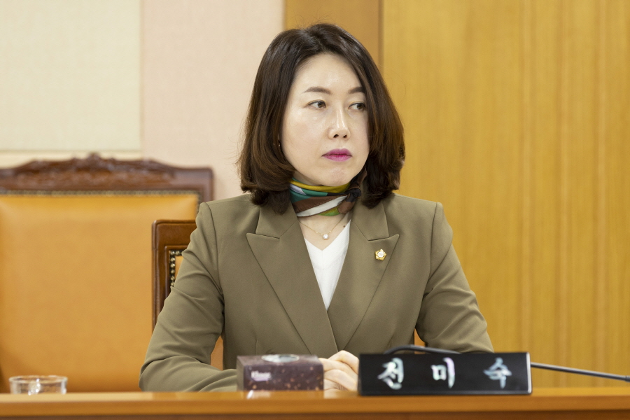 '제315회 구로구의회 임시회 폐회중 운영위원회 회의' 게시글의 사진(8) '크기변환_전미숙 (3).JPG'