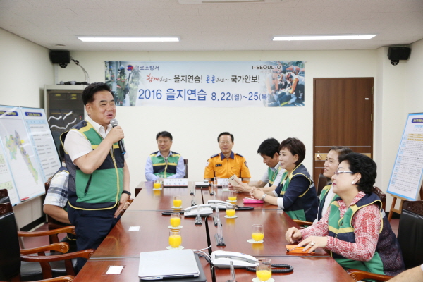 '을지연습 유관기관 격려' 게시글의 사진(9) '크기변환_정대근 (2).JPG'