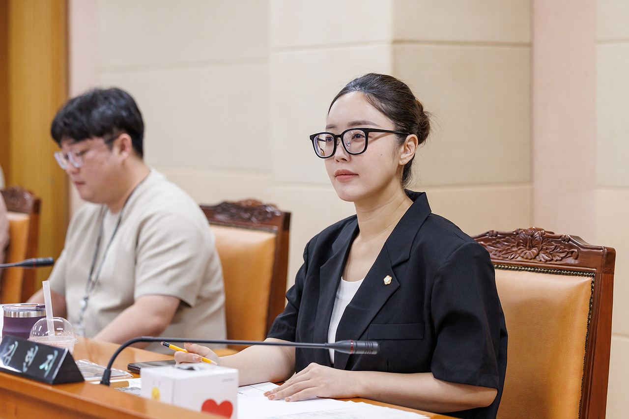 '제374회 임시회 폐회중 제1차 운영위원회 회의' 게시글의 사진(9) '09.jpg'