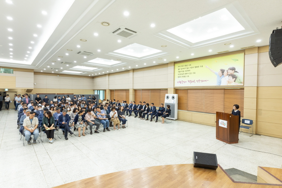 '제318회 구로구의회 정례회 행정사무감사 강평 및 총평' 게시글의 사진(3) '크기변환_030A2164.JPG'
