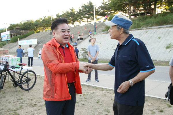 '제88회 안양천사랑 가족건강 걷기대회' 게시글의 사진(5) '정대근 (2).JPG'