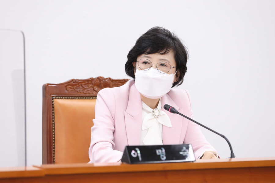 '2022년 행정사무감사 강평 및 총평' 게시글의 사진(18) '크기변환_이명숙 (3).JPG'