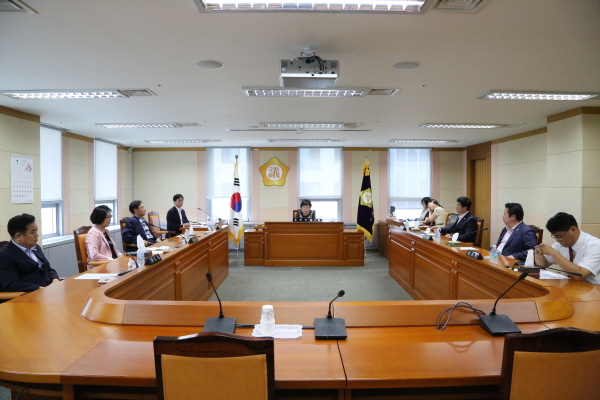 '제7대 구로구의회 도시건설위원회 개회식' 게시글의 사진(3) '변환도시건설위원회.JPG'