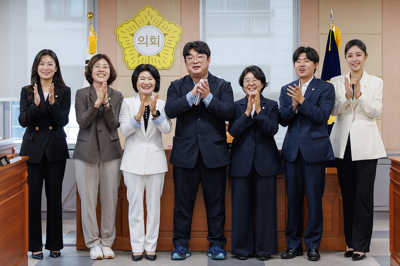 '제348회 구로구의회 임시회 안전관리특별위원회 위원장 및 부위원장 선출의 건' 게시글의 사진(6) '07.jpg'