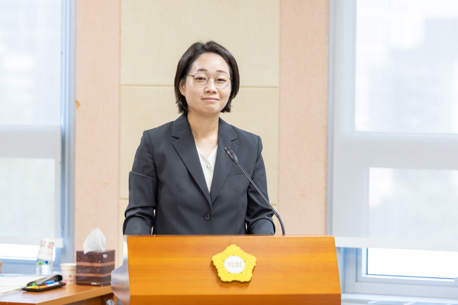 '제320회 구로구의회 임시회 회기중 복지건설위원회 안건심사' 게시글의 사진(7) '크기변환_양명희 (11).JPG'