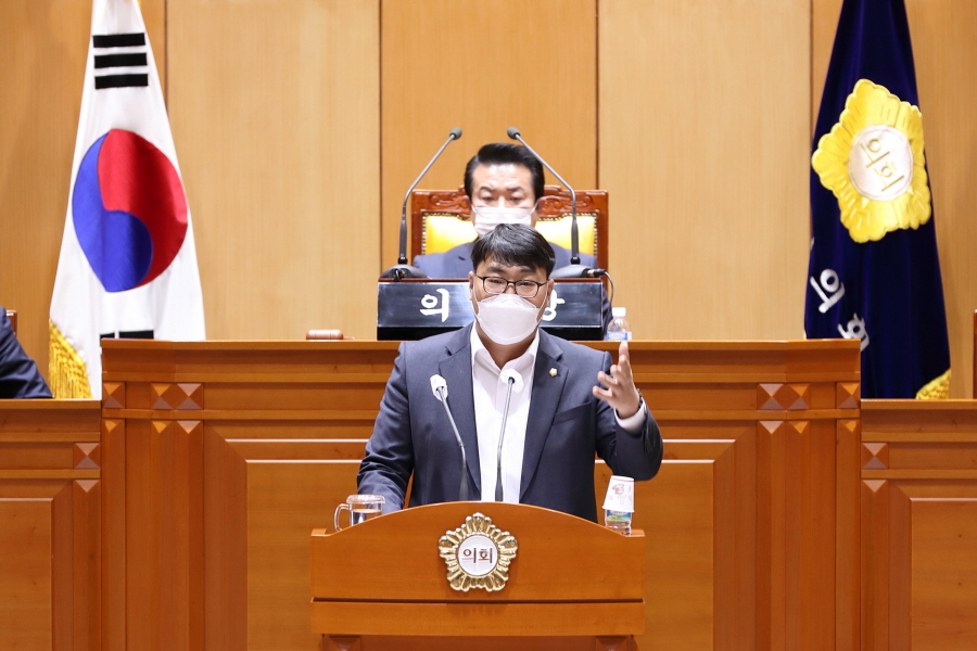 '제305회 구로구의회 정례회 제4차 본회의 구정질문(시책분야)' 게시글의 사진(6) '김희서 (13).JPG'