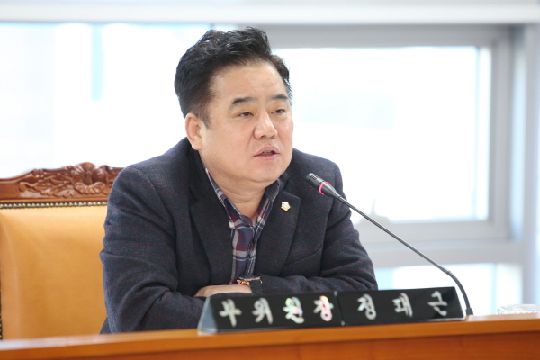 '운영위원회회의' 게시글의 사진(3) '크기변환_정대근 (2).JPG'