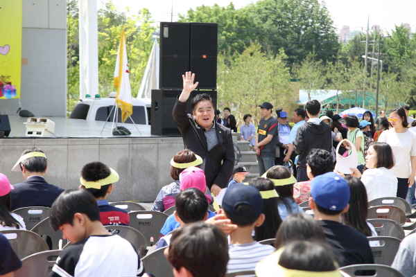 '제94회 어린이날 행사' 게시글의 사진(8) '변환정대근 (3).JPG'