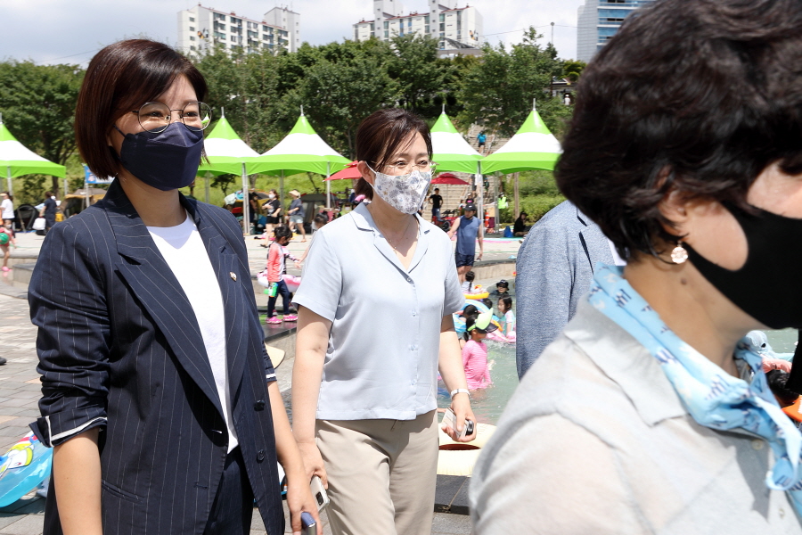 '2022년 안양천물놀이장 개장식' 게시글의 사진(9) '크기변환_최태영,김미주.JPG'