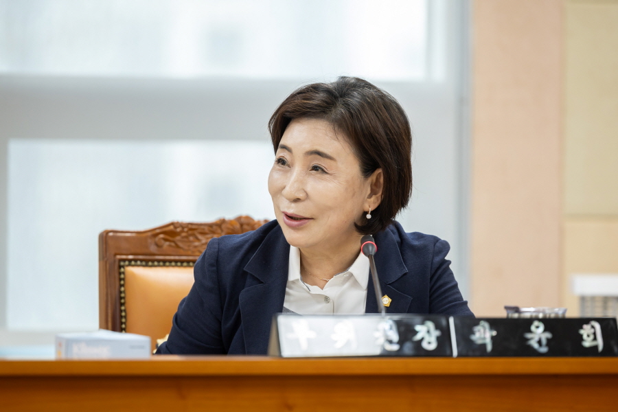 '제330회 구로구의회 임시회 회기중 복지건설위원회 안건심사' 게시글의 사진(4) '크기변환_곽윤희 (16).JPG'