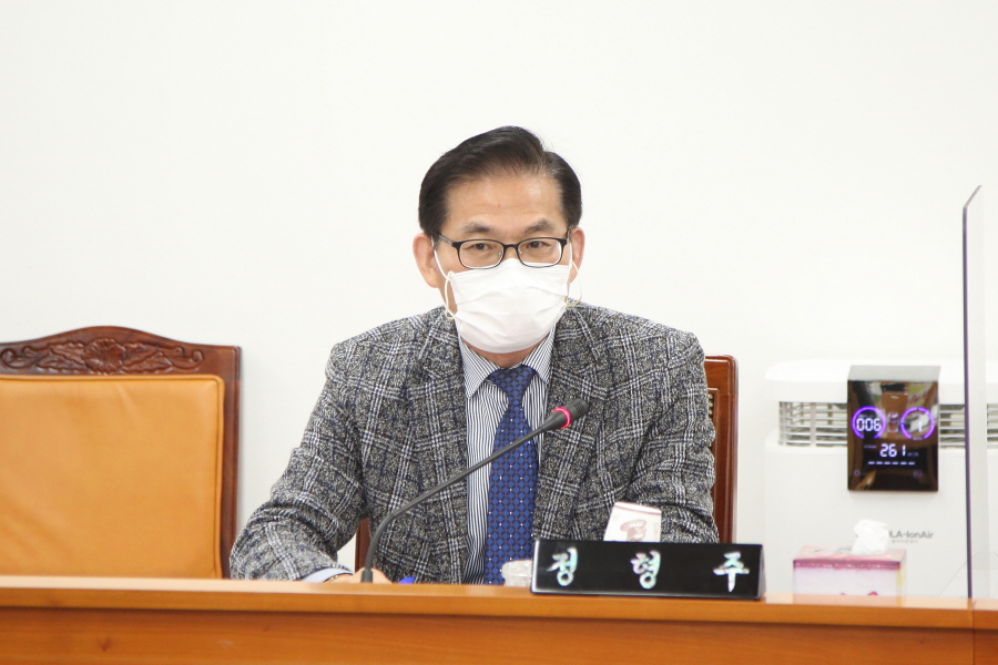 '제305회 구로구의회 정례회 회기중 행정기획위원회 안건심사' 게시글의 사진(7) '정형주 (3).JPG'