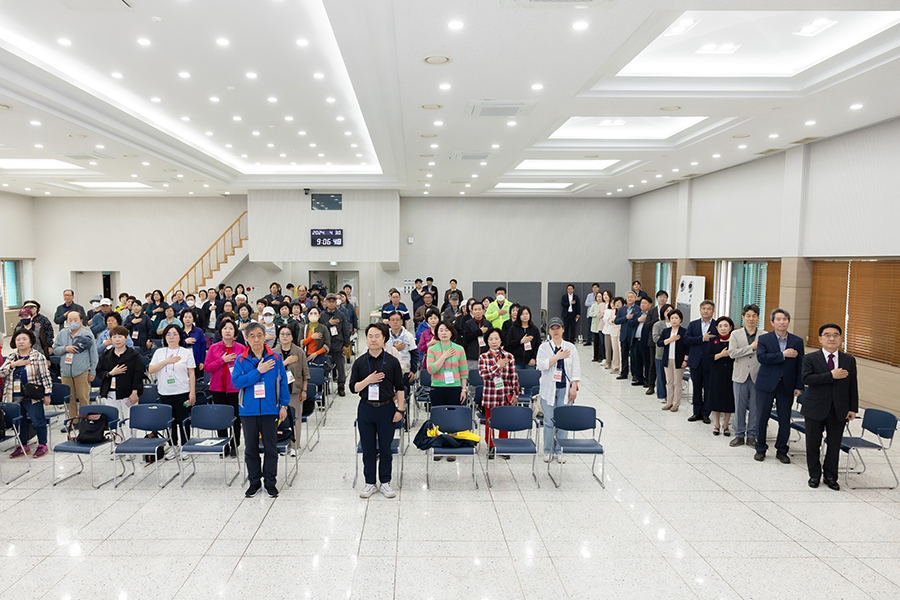 '구로구 주민참여예산위원회 교육 및 워크숍' 게시글의 사진(1) '곽윤희, 김영곤, 이명숙, 노경숙,홍용민, 정대근, 양명희, 김철수_민, 방은경, 최태영, (1).jpg'