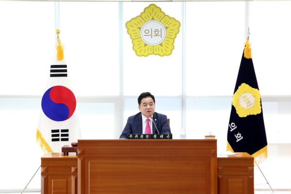'운영위원회회의' 게시글의 사진(2) '크기변환_정대근 (2).JPG'