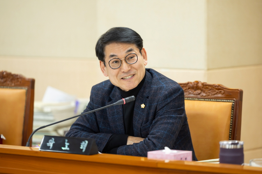 '제333회 구로구의회 임시회 회기중 복지건설위원회 안건심사' 게시글의 사진(10) '[크기변환]곽노혁 (6).JPG'