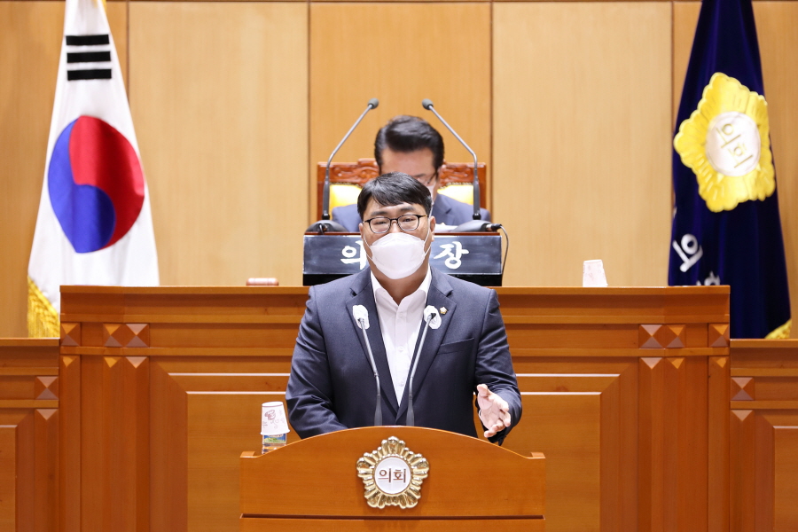 '제305회 구로구의회 정례회 제3차 본회의 구정질문(일반분야_복지건설위원회 소관)' 게시글의 사진(3) '김희서 (17).JPG'