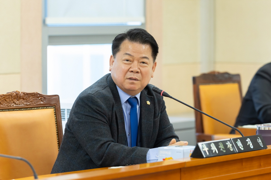 '제332회 구로구의회 정례회 폐회중 운영위원회 회의' 게시글의 사진(4) '[크기변환]변정열 (4).JPG'