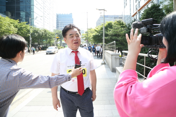 '제15회 G밸리 넥타이마라톤 대회' 게시글의 사진(11) '크기변환_정대근 (3).JPG'