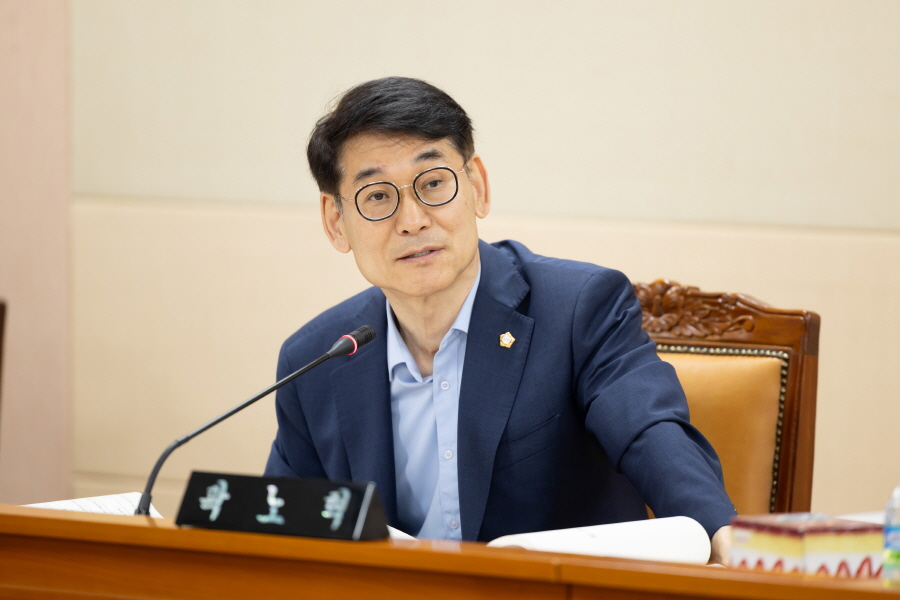 '제329회 구로구의회 임시회 회기중 복지건설위원회 추경예산안 예비심사' 게시글의 사진(6) '크기변환_곽노혁 (4).JPG'