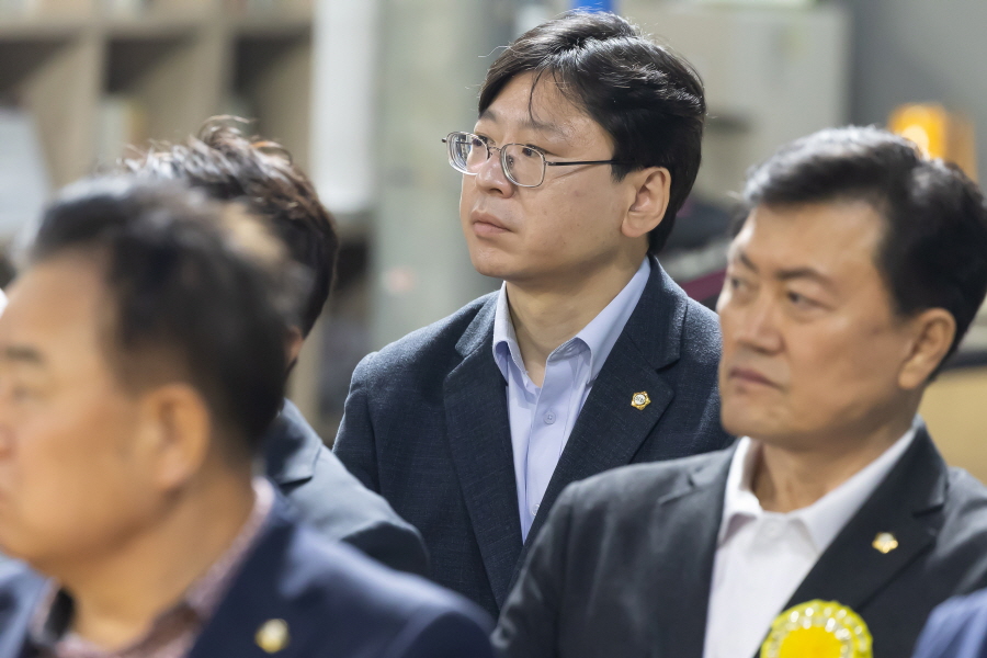 '제35회 구로구청장배 배드민턴대회' 게시글의 사진(17) '[크기변환]홍용민 (1).JPG'