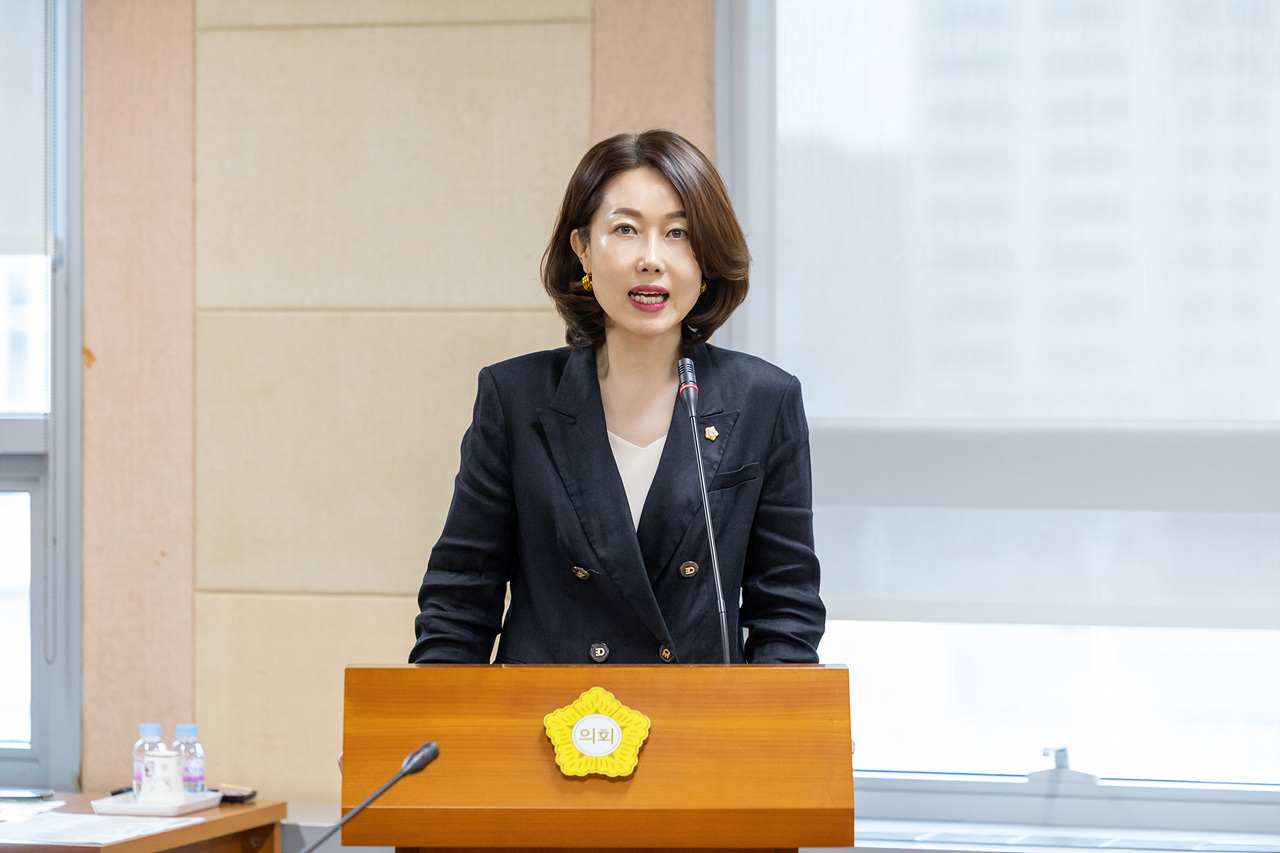 '제337회 구로구의회 임시회 회기중 복지건설위원회 안건심사' 게시글의 사진(10) '10.jpg'