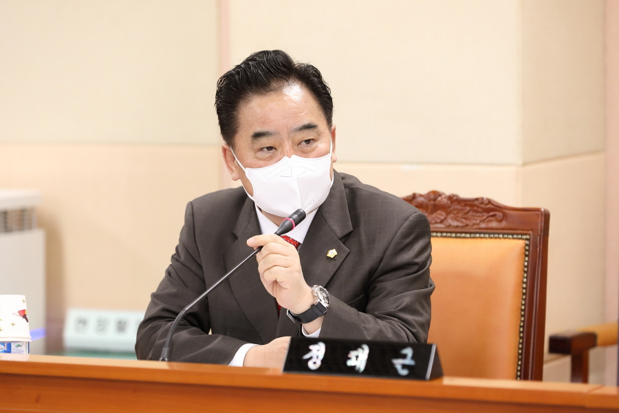'제307회 구로구의회 임시회 회기중 복지건설위원회 안건심사' 게시글의 사진(5) '정대근 (2).JPG'