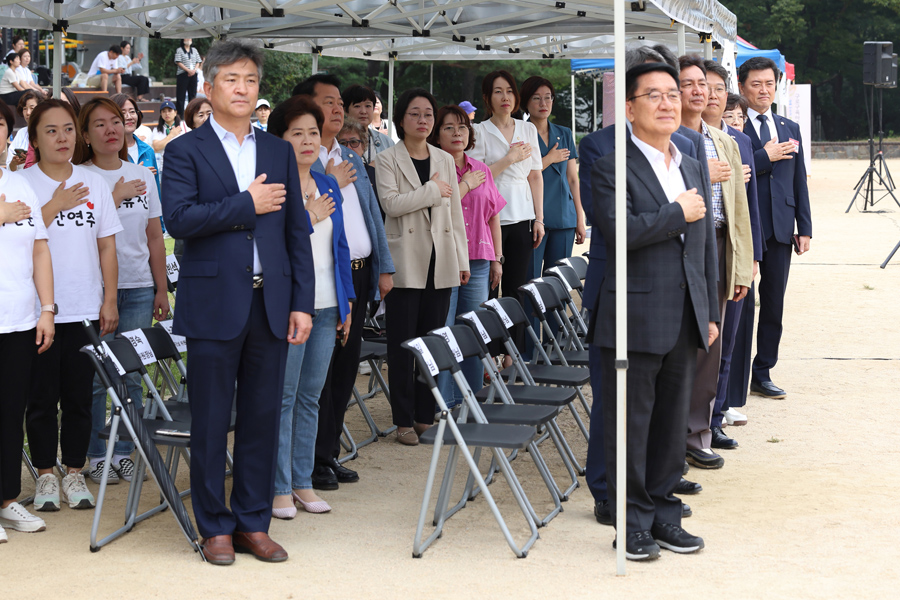 '구로구 민간어린이집 연합회 한마음가족 체육대회' 게시글의 사진(1) '김영곤, 노경숙, 양명희, 방은경, 전미숙, 김미주.JPG'