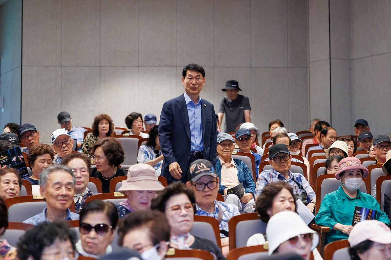 '구로시니어클럽 노인일자리사업 참여자 문화활동' 게시글의 사진(4) '04.jpg'