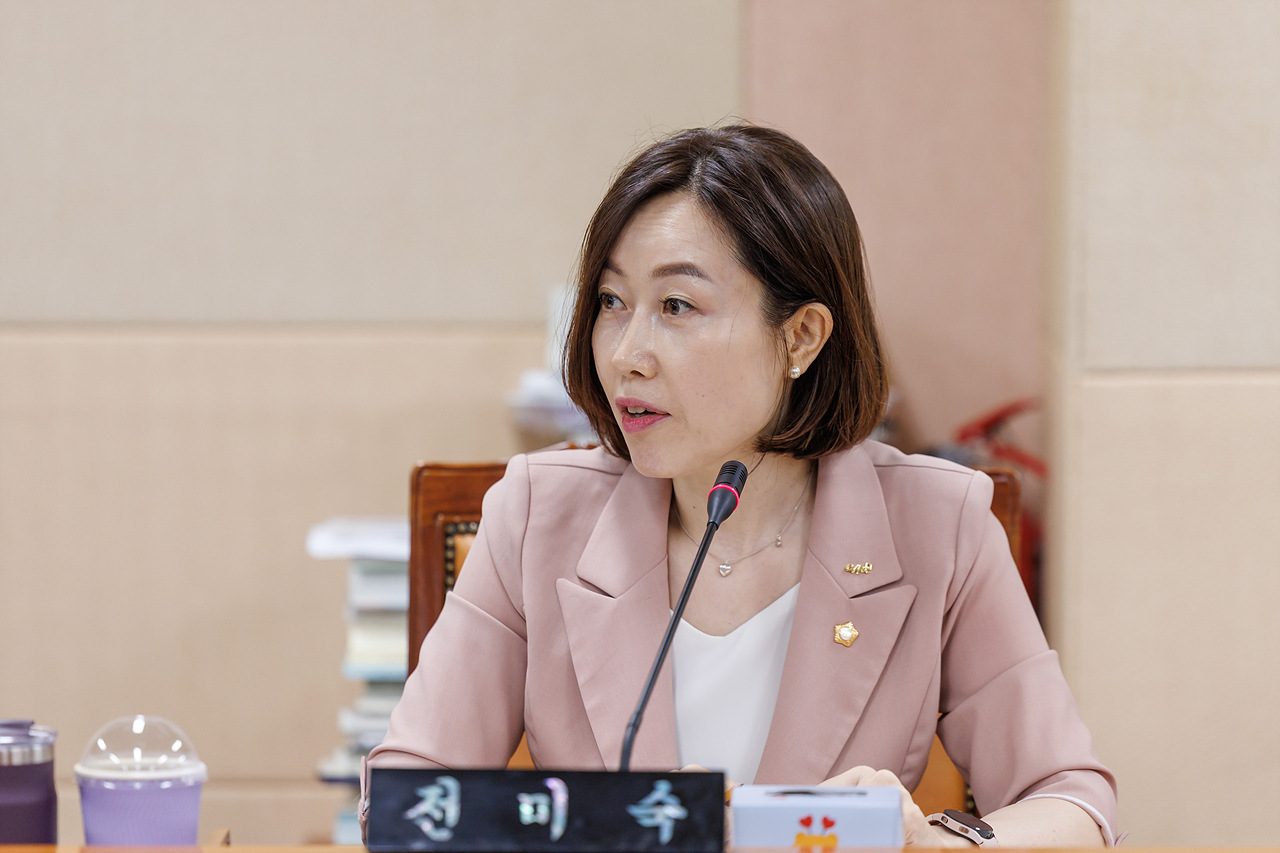 '제374회 임시회 폐회중 제1차 운영위원회 회의' 게시글의 사진(7) '07.jpg'