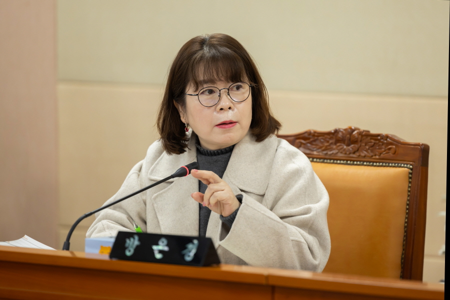 '제332회 구로구의회 정례회 폐회중 운영위원회 회의' 게시글의 사진(7) '[크기변환]방은경 (7).JPG'