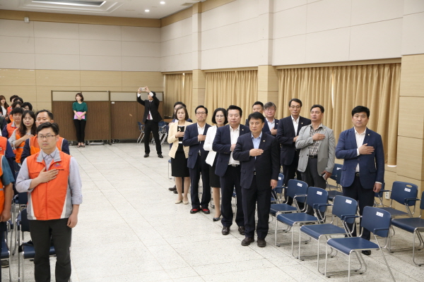 '2017 자원봉사 물결운동 출발식' 게시글의 사진(2) '크기변환_박용순,박동웅,최숙자,김영곤,박칠성,이호대,윤수찬,박종여.JPG'