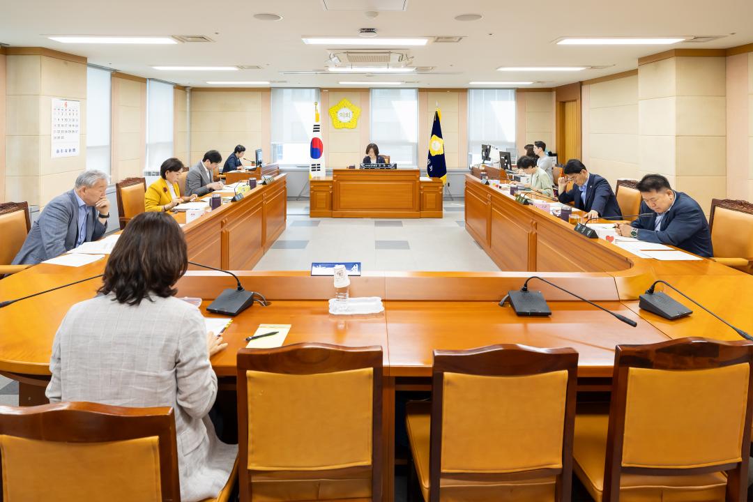 제346회 구로구의회 임시회 회기중 복지건설위원회 안건심사